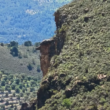 Rostro de piedra del Señor de las Cumbres, misterio de la Alpujarra